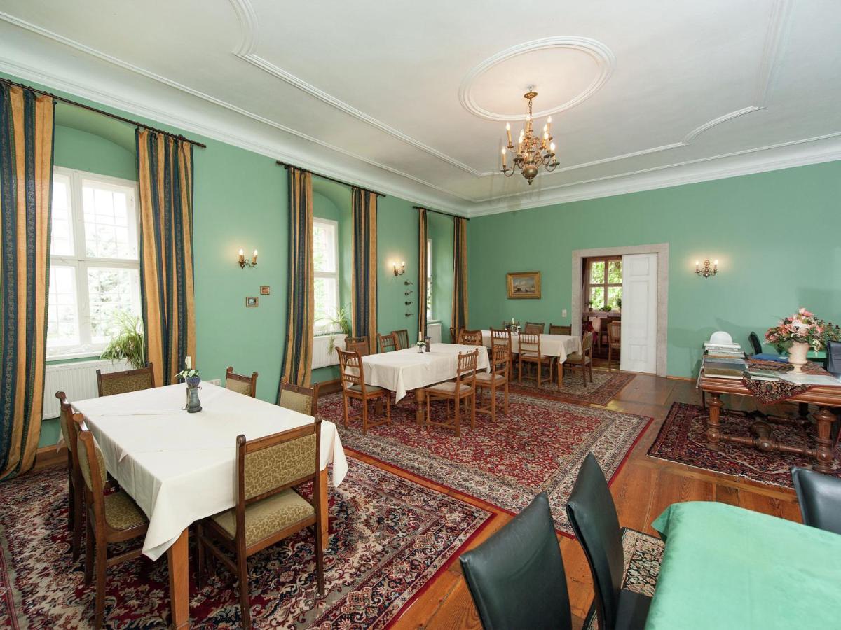 Vintage Apartment In Arzberg Triestewitz Eksteriør billede