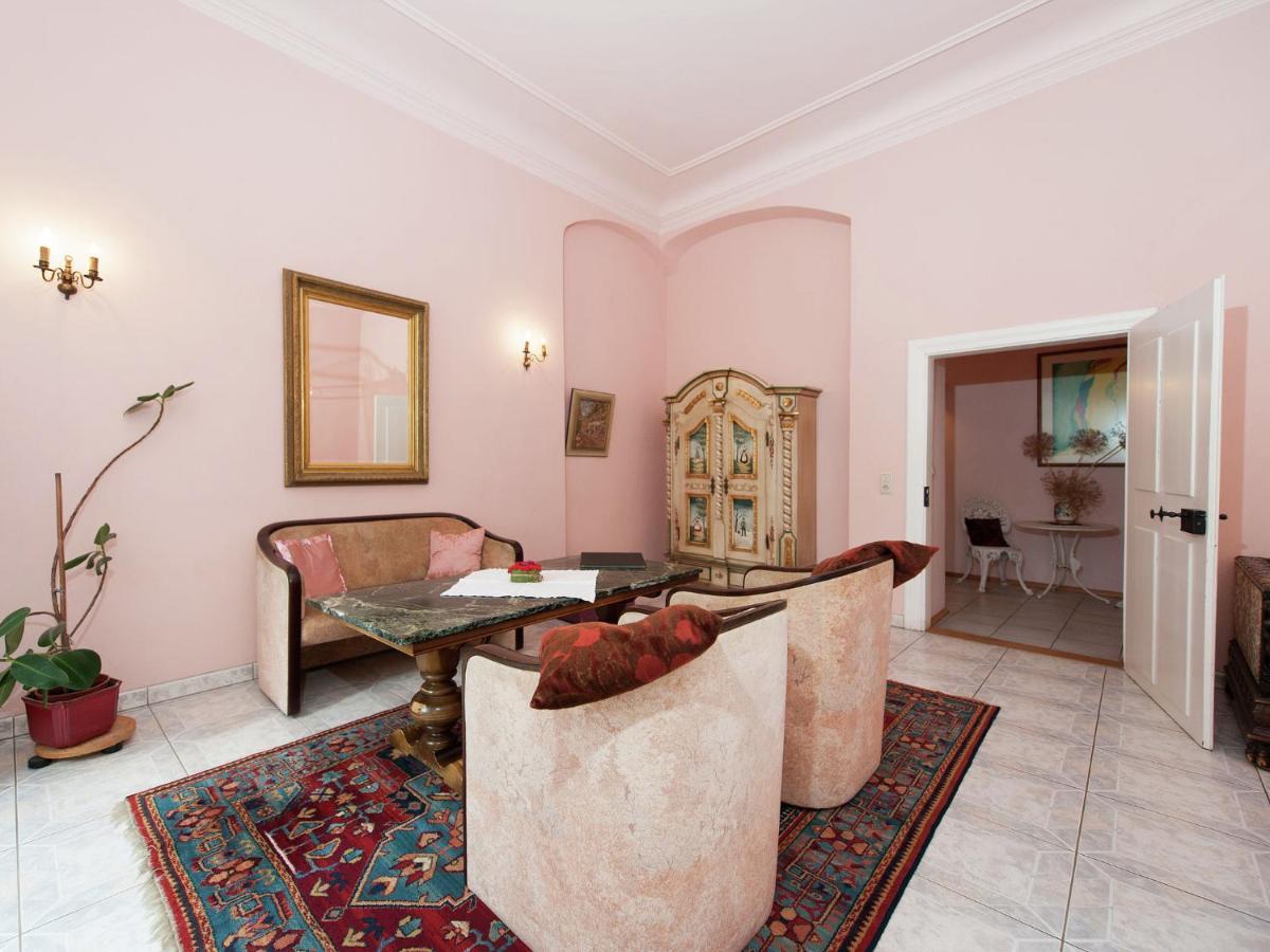 Vintage Apartment In Arzberg Triestewitz Eksteriør billede